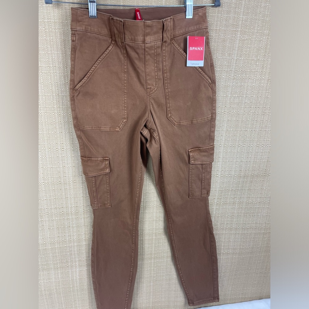 Spanx Skinny Cargo Pants, Honey, NWT, size Medium